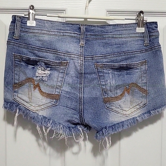 3 pairs denim shorts - Picture 5 of 13